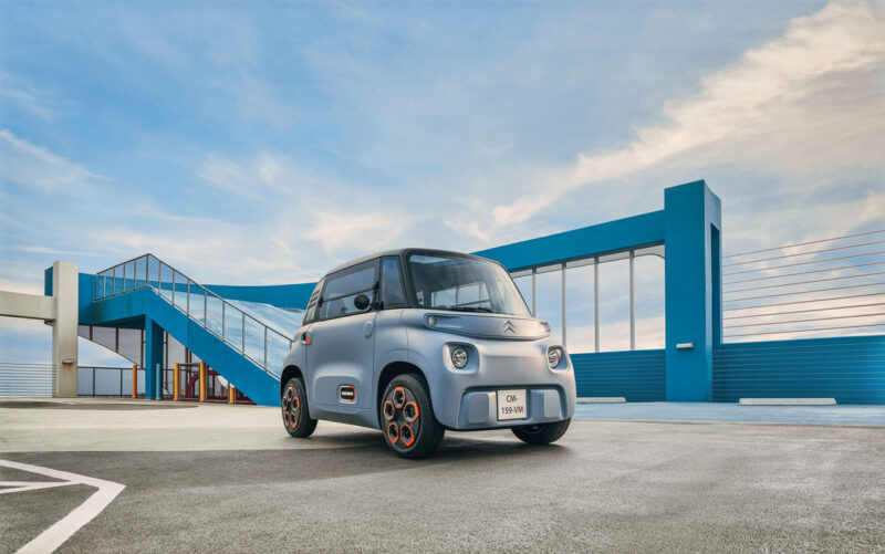 Citroën shows a small and cute electric car that can be driven by 14