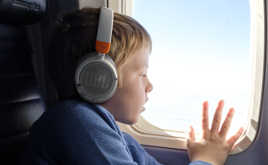 JBL Junior 470NC
