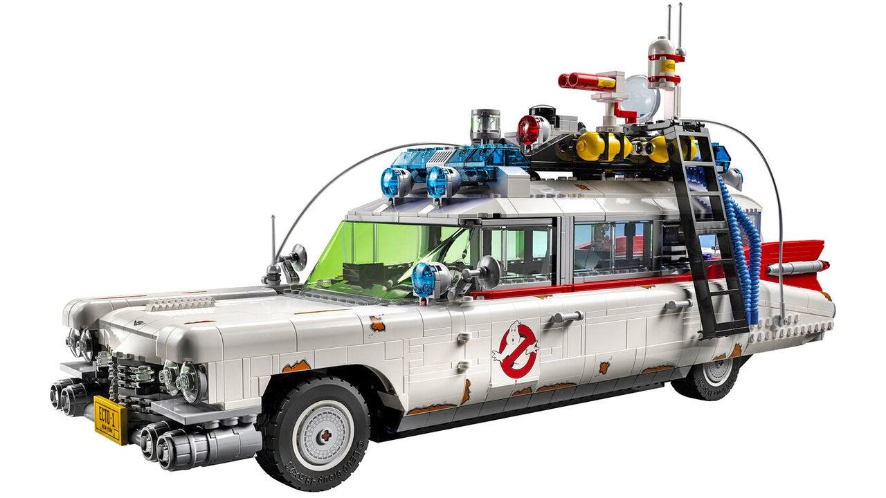 LEGO releases large Ecto-1