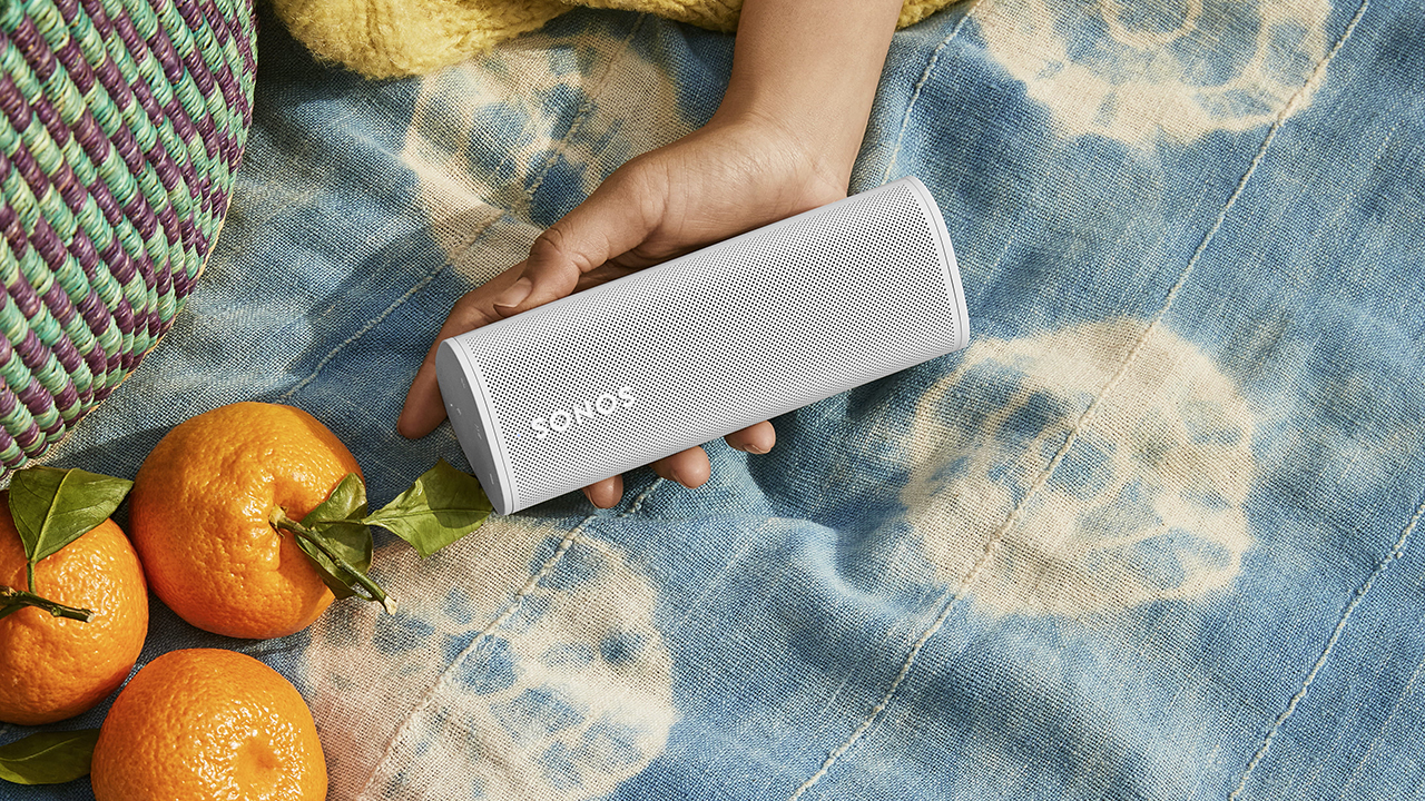 Sonos Roam Quick Look: Fill the picnic basket and head out!