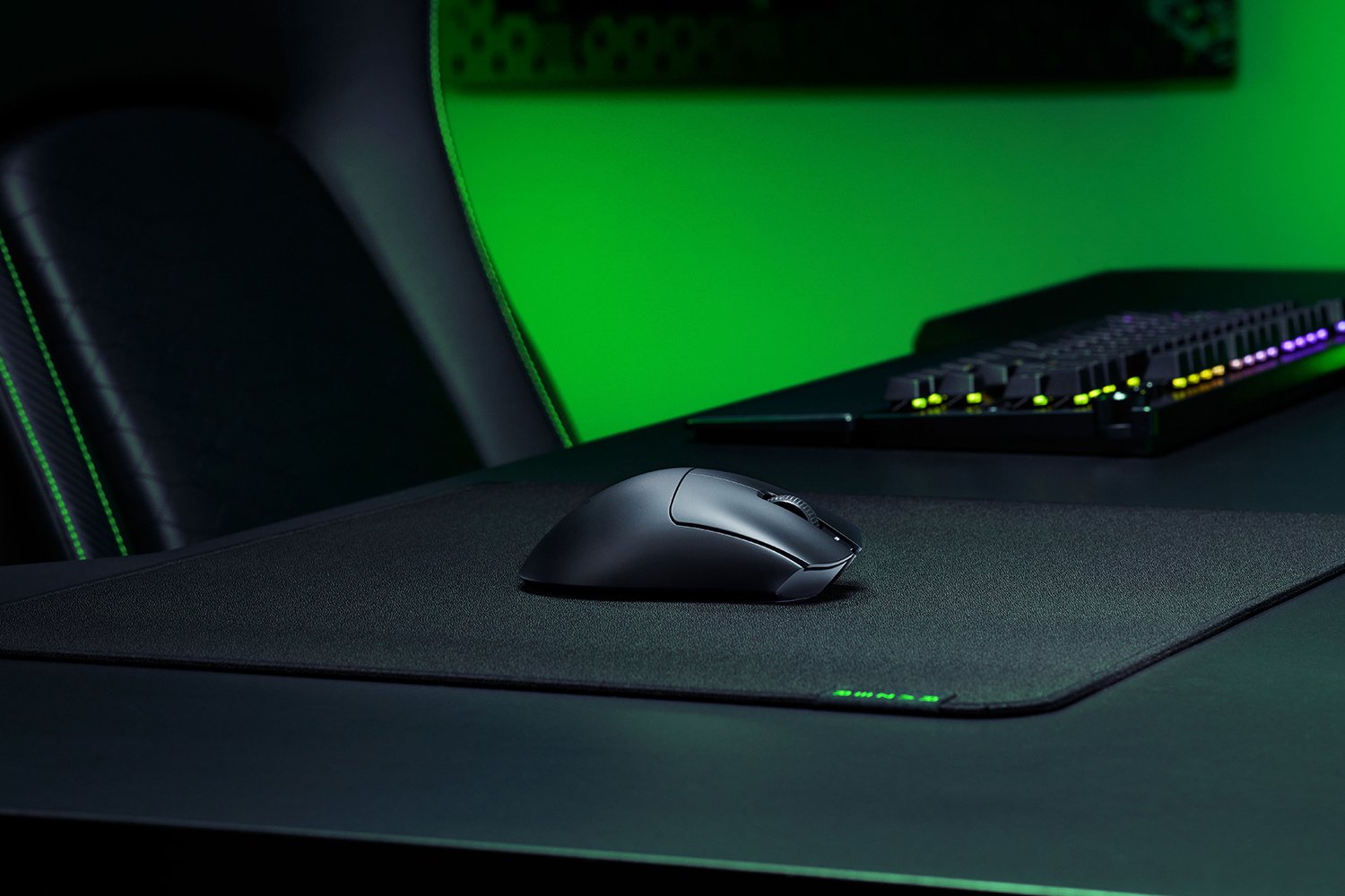 Razer DeathAdder V3 HyperSpeed Review: A Lightweight Powerhouse for Gamers