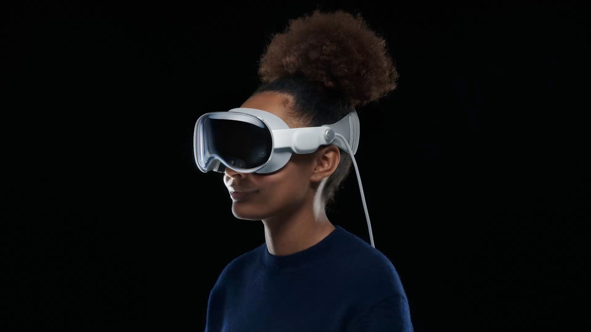 Apple Reportedly Pauses Vision Pro Development to Focus on Smart Glasses
